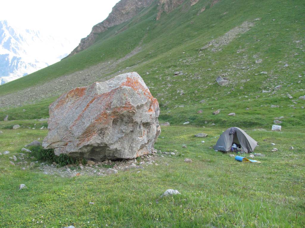 Кавказ-2014. Ночёвка возле камня Ирикчат